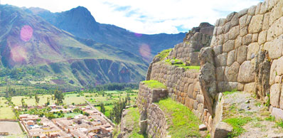 Ansicht von Ollantaytambo Ruins und vom heiligen Tal